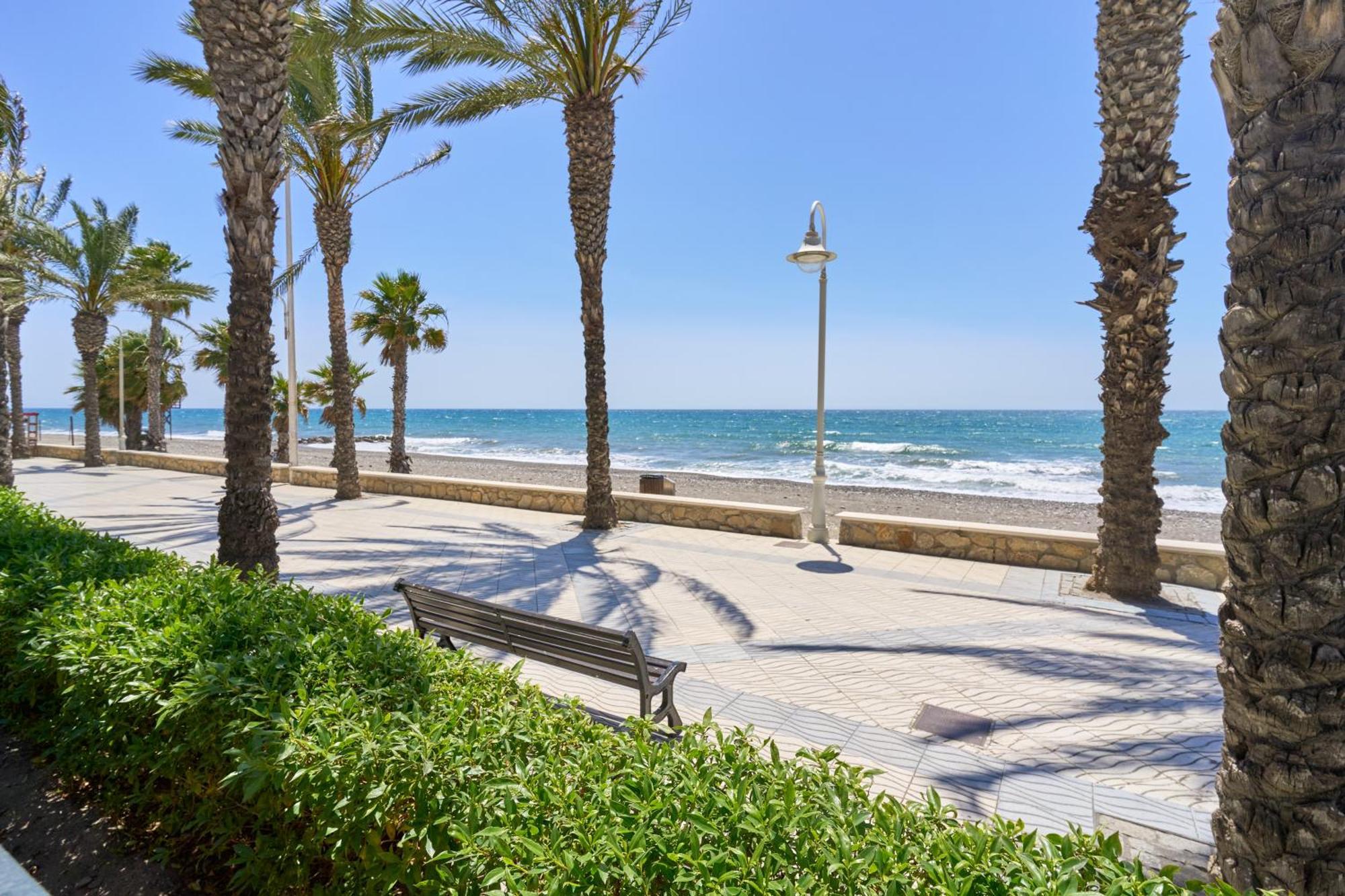 Apartamento Primera Linea Playa Algarrobo Costa Εξωτερικό φωτογραφία